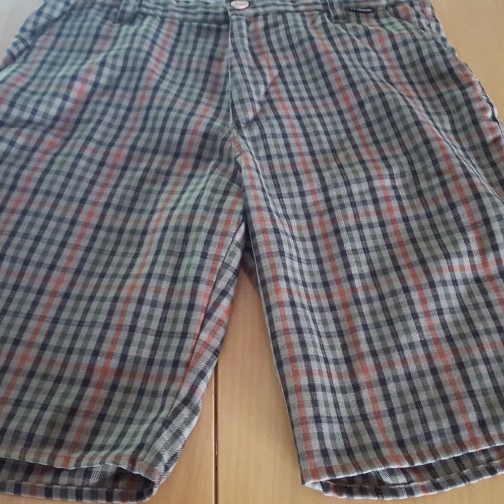 Matix Shorts (Poly.Viscose blend)
